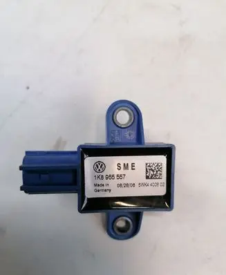 Volkswagen Scirocco Airbag deployment crash/impact sensor 1K8955557