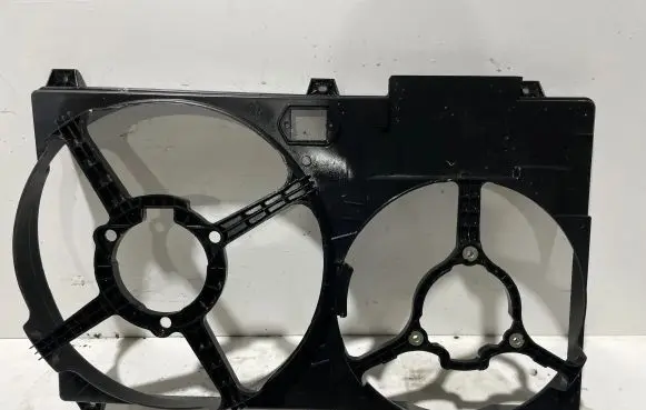 Peugeot Expert Radiator cooling fan shroud 1305196080