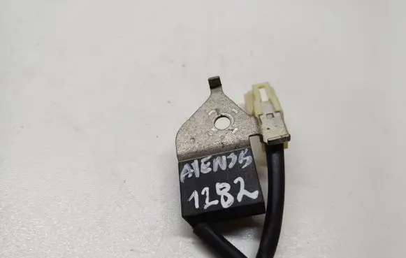 Toyota Avensis T250 Antenna control unit 88002 90080 250201F