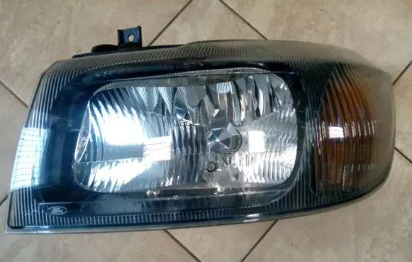 Ford Transit Headlight/headlamp YCIX13A045A NE70302
