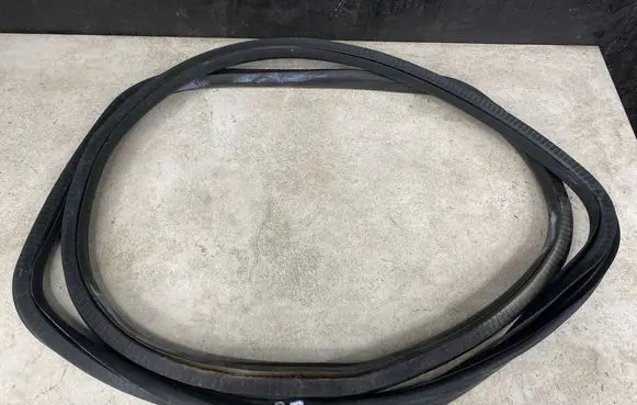 Opel Insignia A Rear door rubber seal (on body)