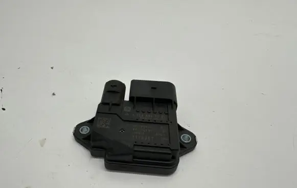 Mercedes-Benz E W213 Glow plug pre-heat relay A6549001300