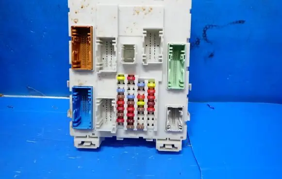 Volvo V40 Fuse box set 31412887
