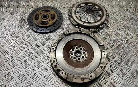 Suzuki Swift III Clutch set kit