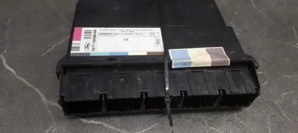 Ford Focus Comfort/convenience module 1S7T-15K600-BB