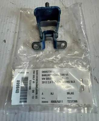 Volkswagen Golf VI Tailgate/trunk/boot hinge 5K6827301A T237399 49085011