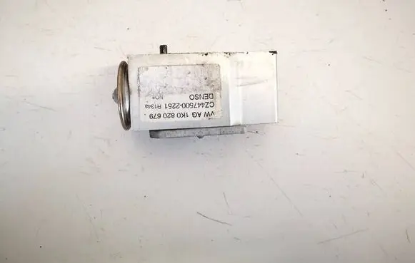 Air conditioning (A/C) expansion valve