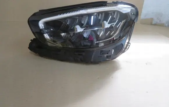 Mercedes-Benz E W213 Headlight/headlamp A2139067509