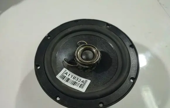 Toyota Corolla E120 E130 Front door speaker 
