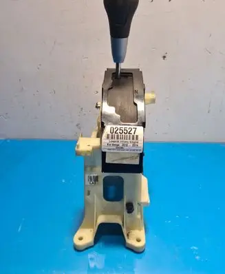 KIA Venga Gear selector/shifter in gearbox 467001P100