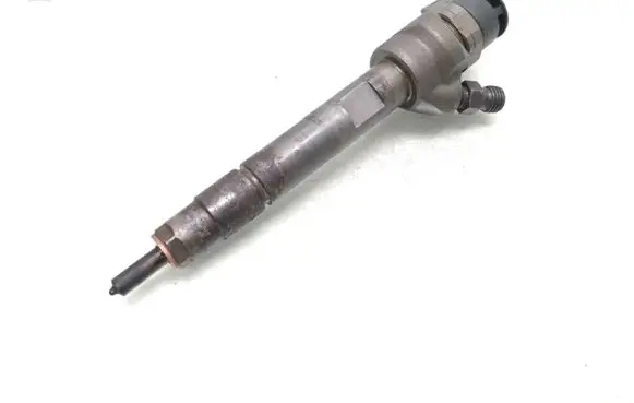 BMW 1 E81 E87 Fuel injector 7798446 0445110289