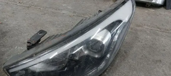 Hyundai ix35 Headlight/headlamp 921012YXXX