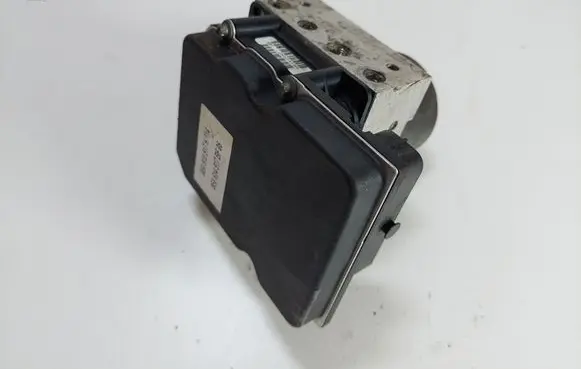 Audi A4 S4 B7 8E 8H ABS Pump 8E0910517H