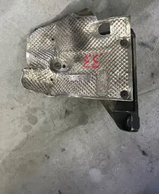 Audi A4 S4 B5 8D Engine mounting bracket 8D0199388G