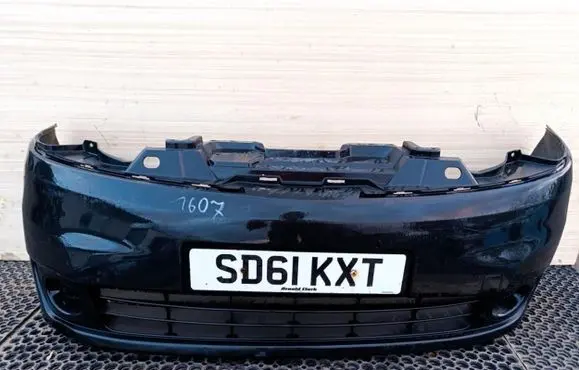 Nissan NV200 Front bumper