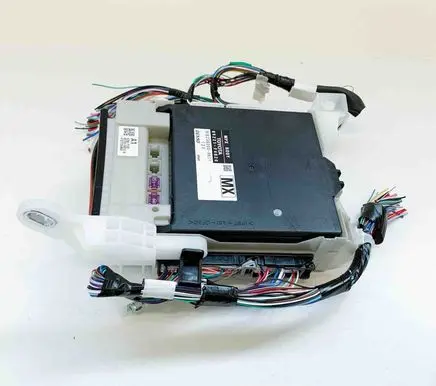 Toyota C-HR I Fuse box set 82730F4010B 89221F4020