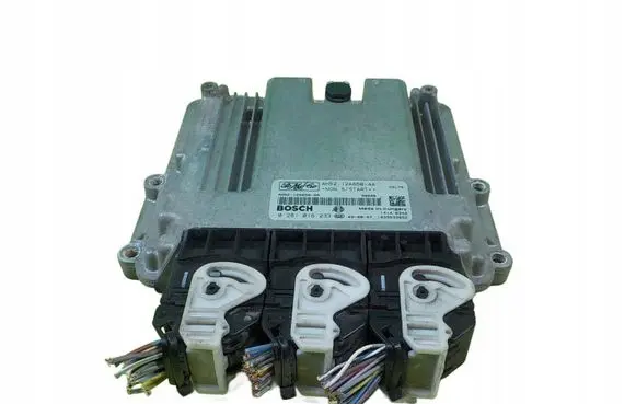 Land Rover Freelander 2 - LR2 Engine control unit/module 0281016233