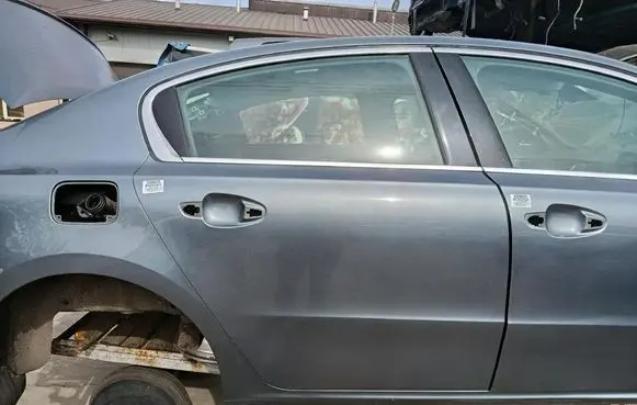 Peugeot 508 RXH Rear door