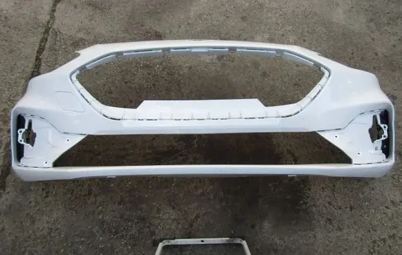 Ford Focus Front bumper JX7B-17757-S