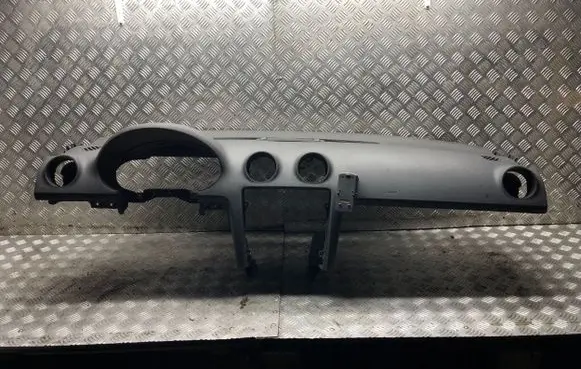 Audi A3 S3 8P Dashboard 8P1857067 8P1857033