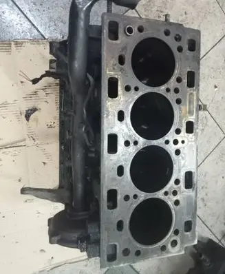 Renault Master II Engine block 8200102320