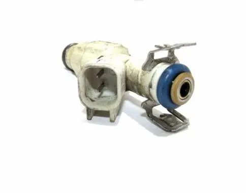 Ford Mondeo Mk III Fuel injector