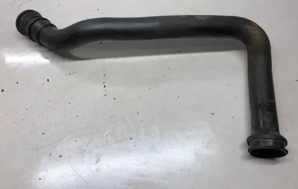 Citroen C5 Intercooler hose/pipe 9683957680