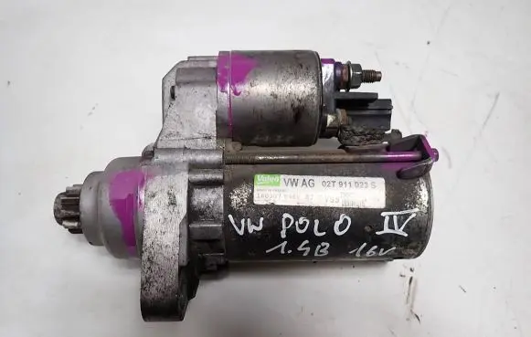 Volkswagen Polo IV 9N3 Starter motor 02T911023S