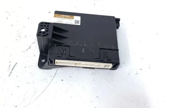 Toyota Prius+ (ZVW40) Other control units/modules 8865047282 1778005441