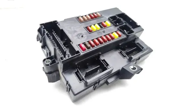 Peugeot Boxer Central body control module 46858322