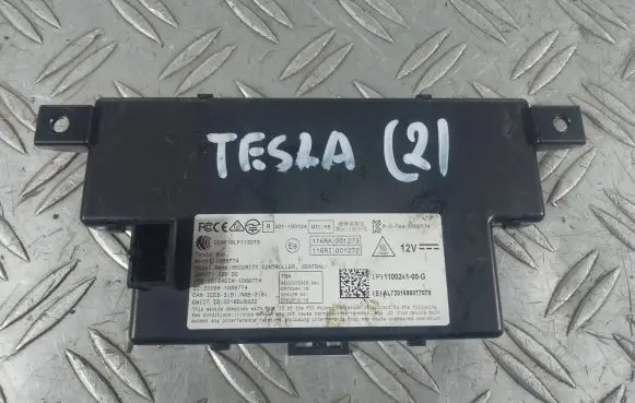 Tesla Model 3 Door central lock control unit/module 110024100G AL7201690077070
