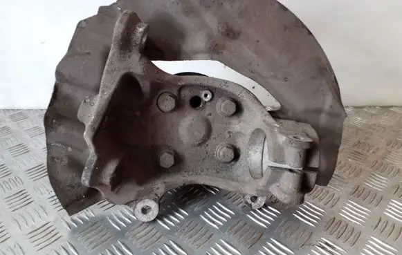 BMW 7 E65 E66 Front wheel hub spindle knuckle
