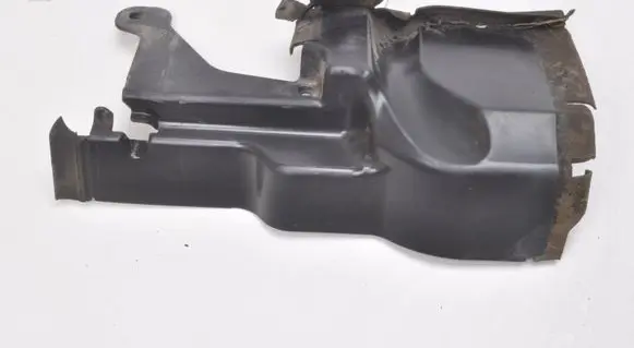 Volvo XC70 Intercooler air channel guide 30763221