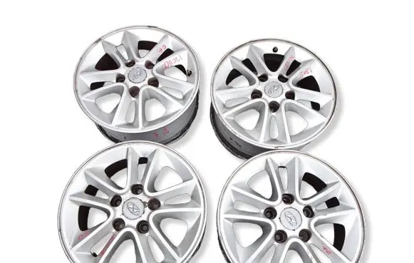 Hyundai i30 R15 alloy rim QT4M