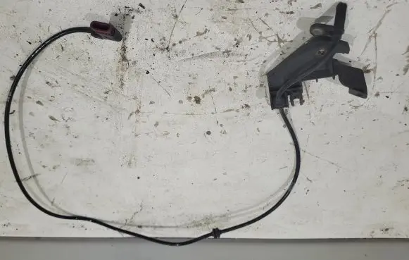 Mercedes-Benz GLK (X204) ABS rear brake sensor A2045401317