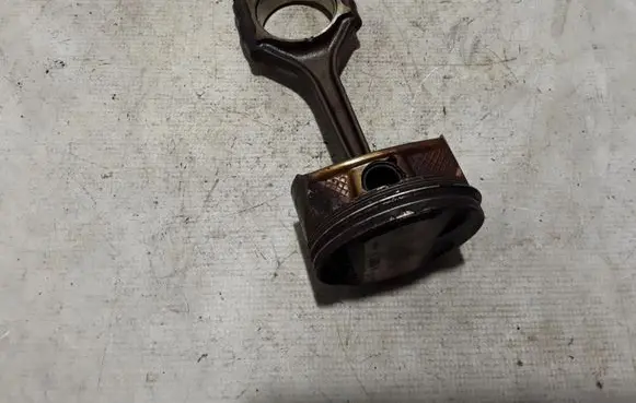Chrysler Pacifica Piston with connecting rod 68223379AD