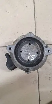 Audi A8 S8 D3 4E Engine mount bracket 4e0199381BS 653591