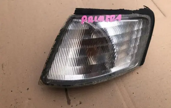 Nissan Primera Front indicator light