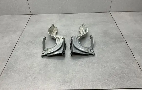 Nissan X-Trail T32 Engine bonnet/hood hinges