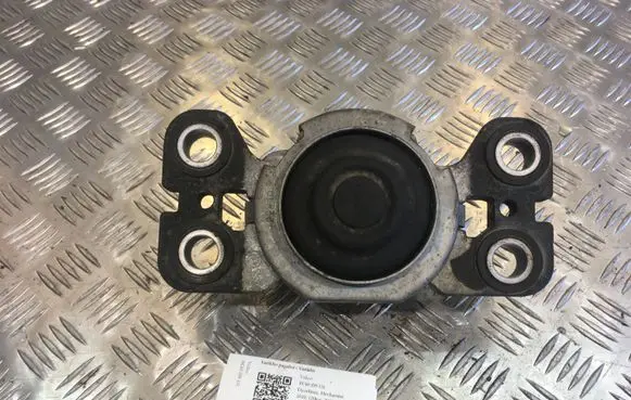 Volvo XC60 Engine mount bracket 6G927M121