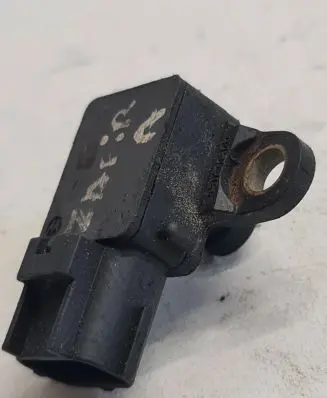 Opel Zafira A Air pressure sensor 24426679