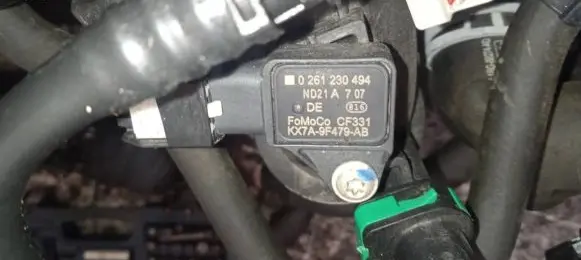 Ford Puma Air pressure sensor 0261230494