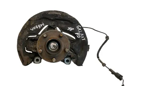 Front wheel hub