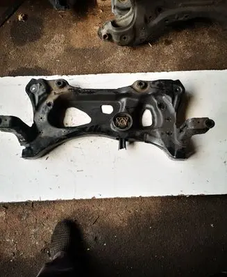 Volkswagen Golf VII Front subframe 5Q0199315R V0AHD81E6Z