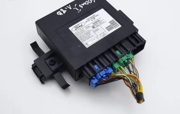 Ford Focus Comfort/convenience module 98AG15K600ADA