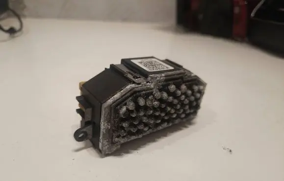 Audi A4 S4 B8 8K Heater blower motor/fan resistor 8K0820521B K5909009 F011500098