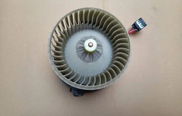 Toyota Sienna XL30 III Heater fan/blower AY272760-0560