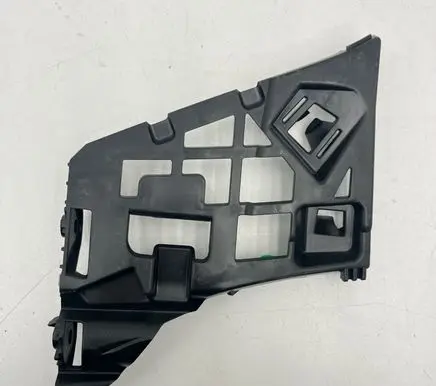 Volvo S90, V90 Front bumper mounting bracket 31383497