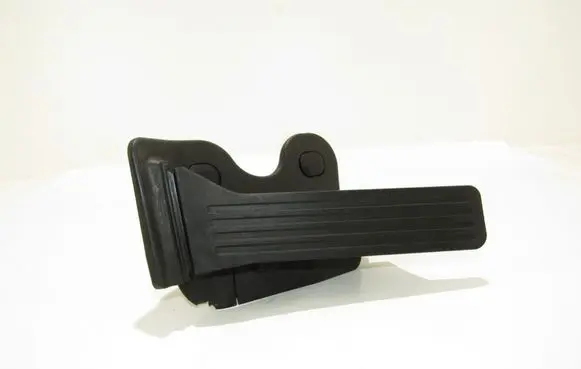 Mazda 6 Accelerator throttle pedal GHP941600B