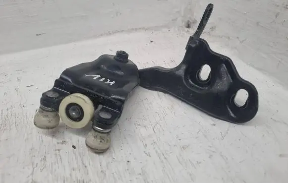 Ford Transit Custom Sliding door upper roller guide/hinge 